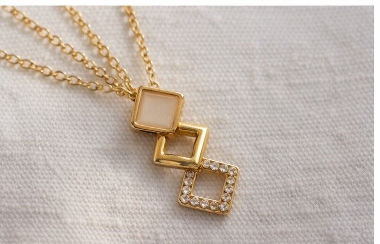 Elegant Gold Geometric Pendant