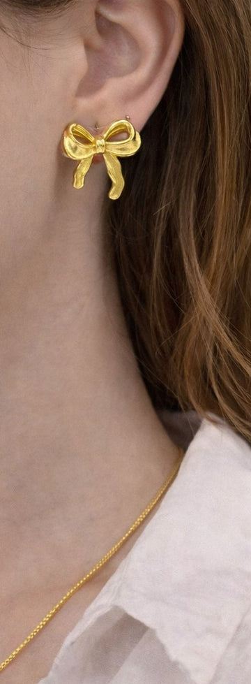 Cute bow hanging earring