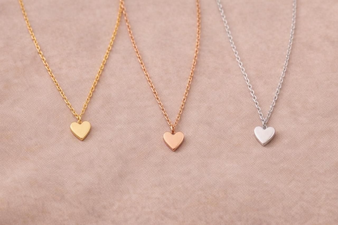 Mini heart whisper pendant